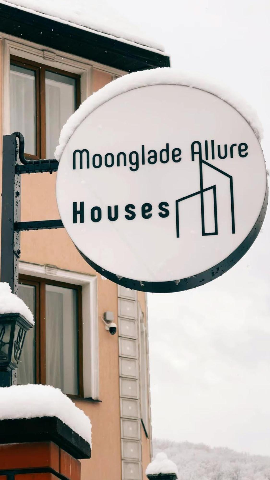Moonglade Allure Apartment